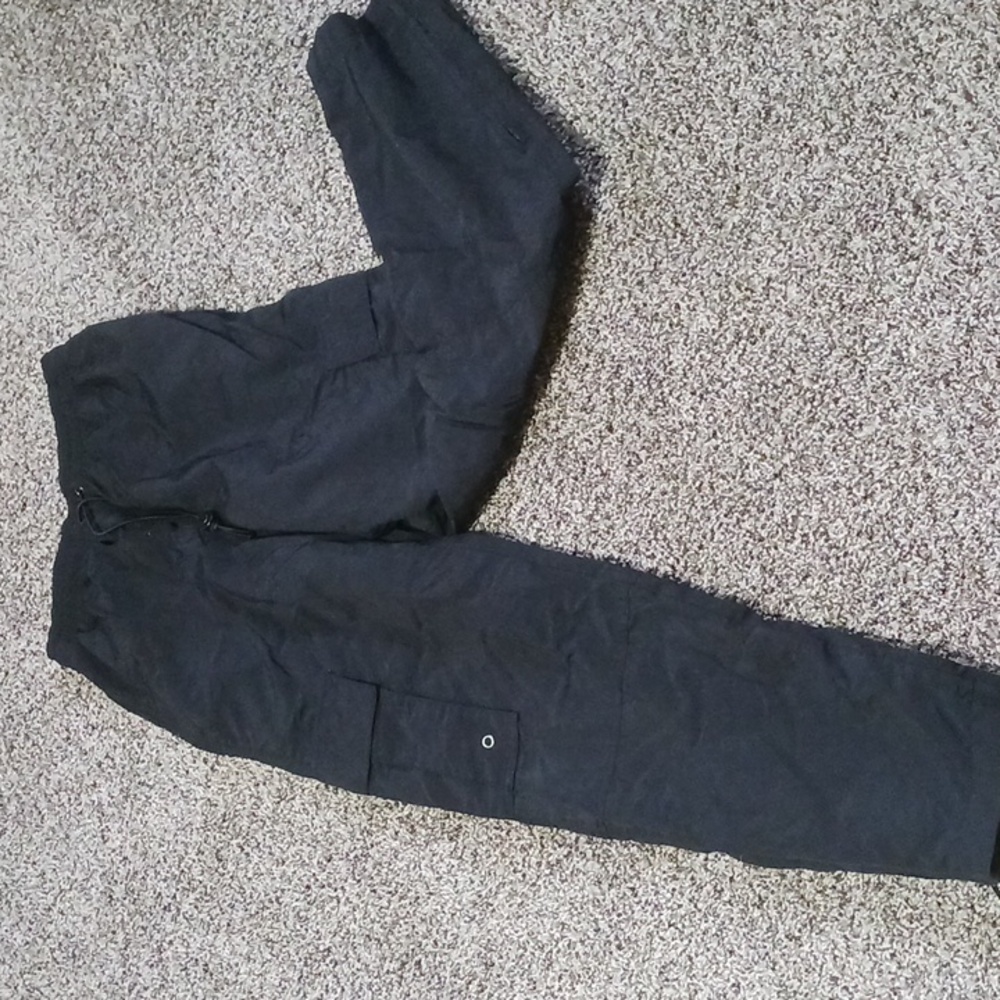Wind pants